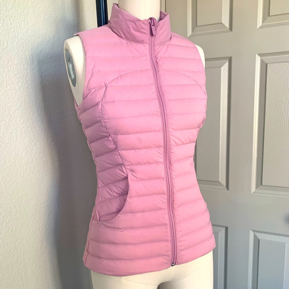 Lululemon Pack It Down Vest. Size 6